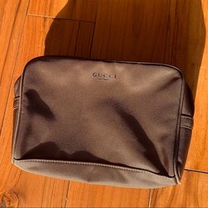 Gucci Parfums brown zipper bag